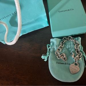TIFFANY & Co charm bracelet